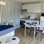 Loft En Bois Avec Terrasse Et Jardin A